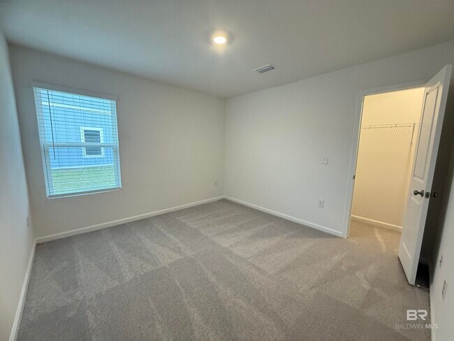 Building Photo - 19323 Gray Horse Dr