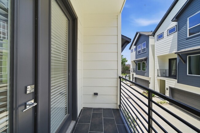 Building Photo - 1398 Cedar Post Ln