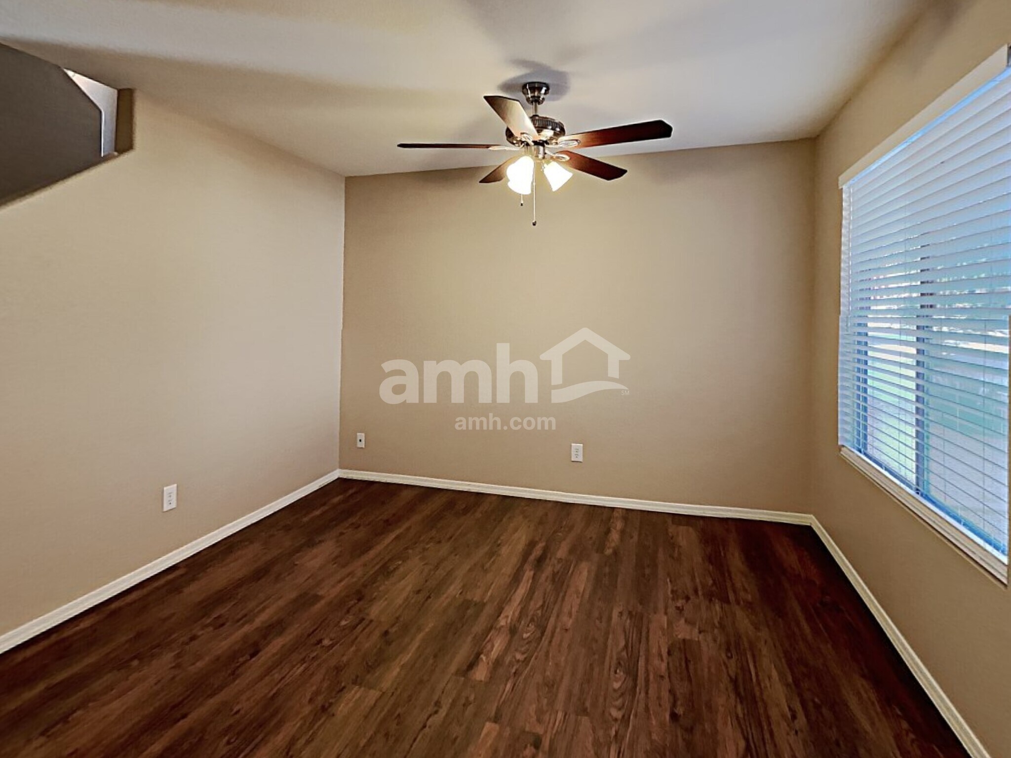 Building Photo - 1117 E Dust Devil Dr