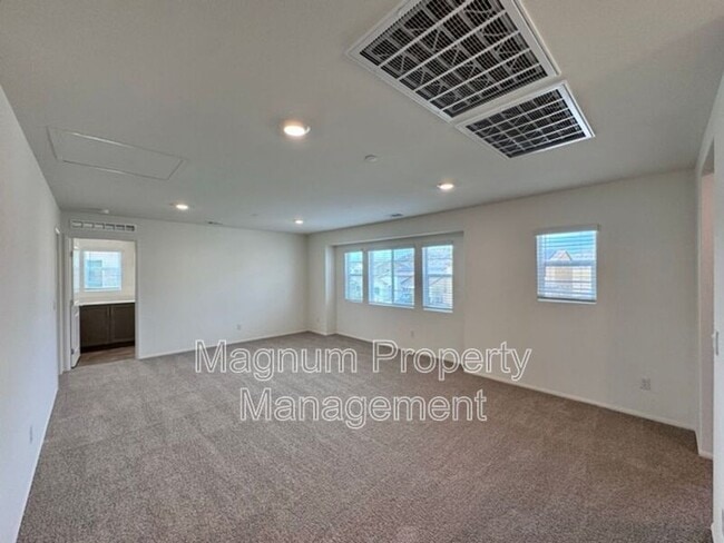 Building Photo - 31343 Autumn Blaze Dr