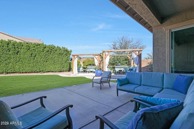 Building Photo - 9422 W Donald Dr