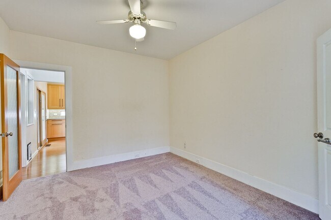 Building Photo - Single Family 3 Bed 2 Bath House in Santa ...