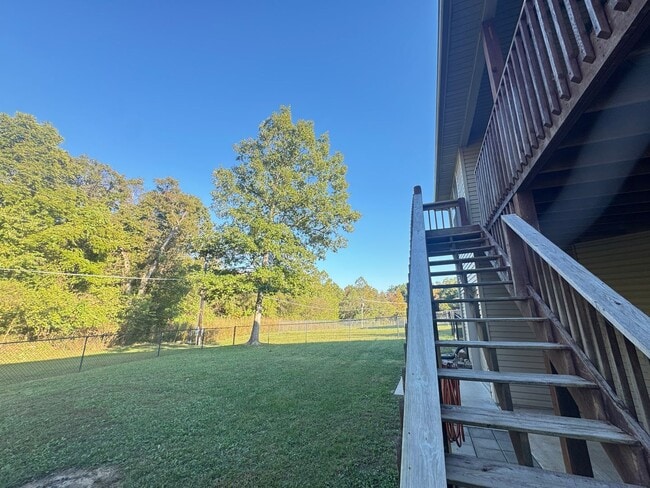 Building Photo - WELCOME HOME!