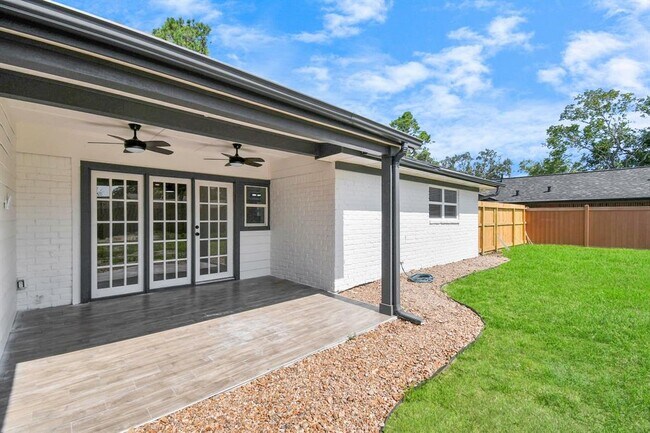 Building Photo - 136 Cherry Tree Ln