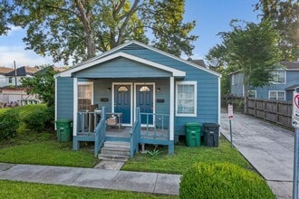 Building Photo - 3117 Isabella St