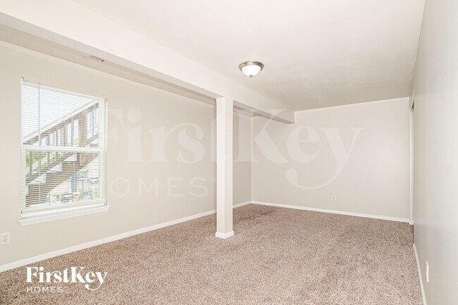 Building Photo - 25 Landon Way Ct
