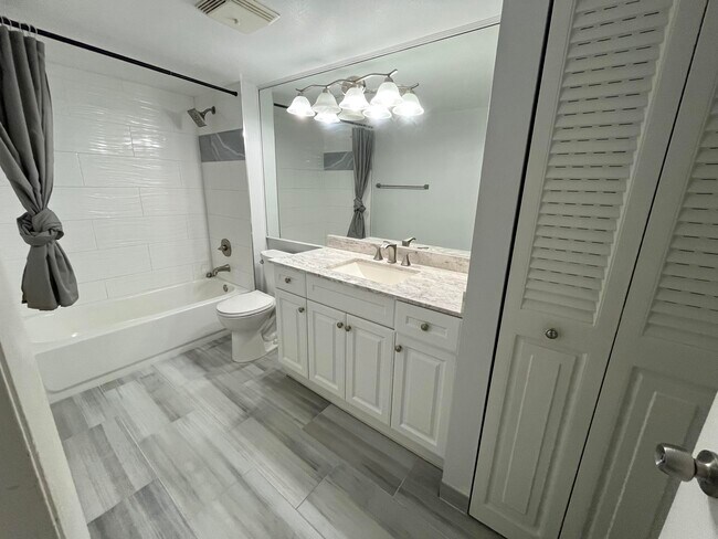 Building Photo - 5502 Waterview Cir