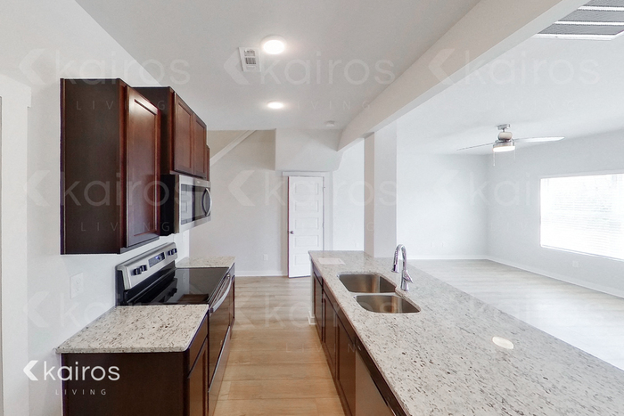 Building Photo - 6028 Taramore Ln NW