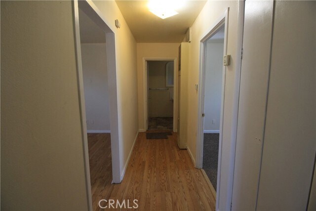 Building Photo - 1051 W 46th St