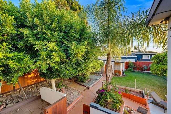 Building Photo - 3 Bedroom Home with Ocean Views in Point Loma