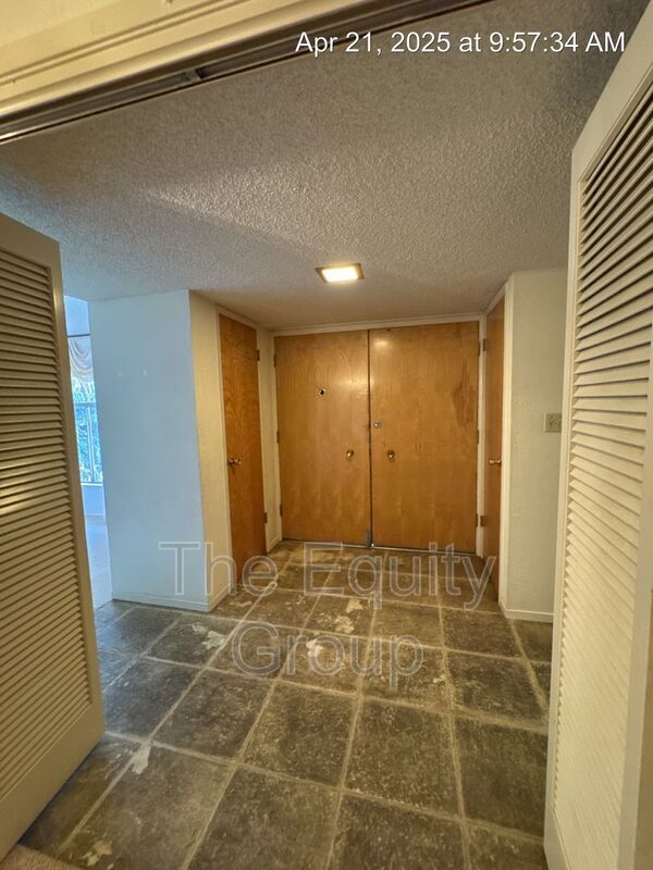 Building Photo - 5342 Avenue 280