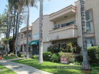 Building Photo - 15810 Vanowen St