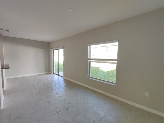 Building Photo - 4710 Norman Oak Pl