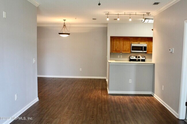 Building Photo - 8227 Lobster Bay Ct