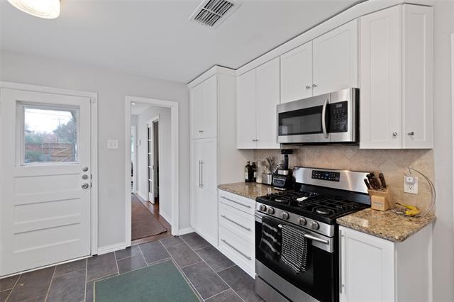 Building Photo - 6170 Ravendale Ln