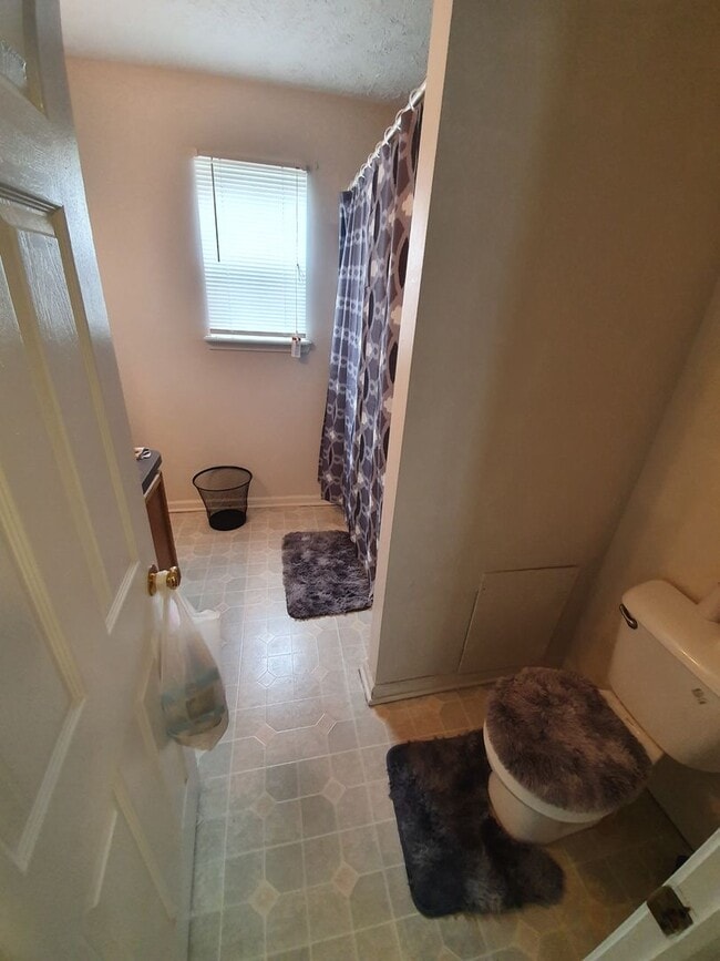 Building Photo - 16515 Lipton Ave