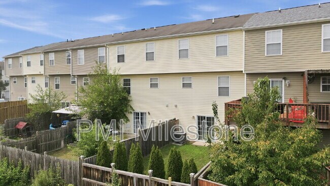 Building Photo - 75 Foal Ln