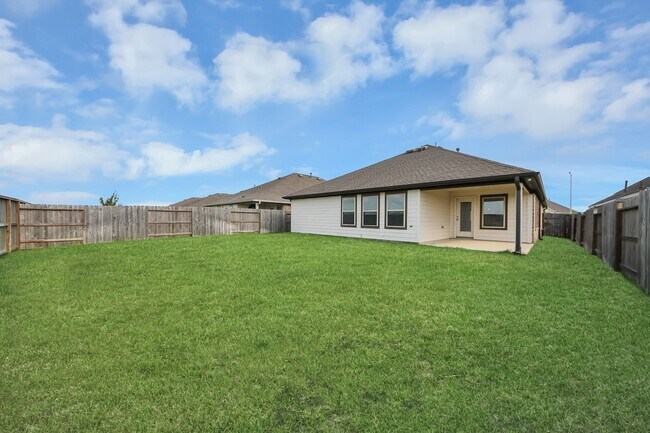 Building Photo - 26631 Castiel Dr