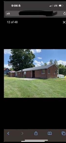 Building Photo - 598 Brown Ave