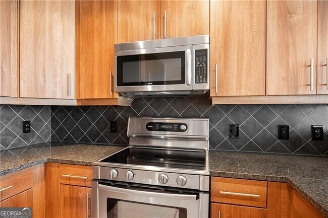 Building Photo - 1080 Peachtree St NE