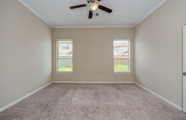 Building Photo - Spacious 4 Bed, 2 Bath Home Zoned to Tomball ISD