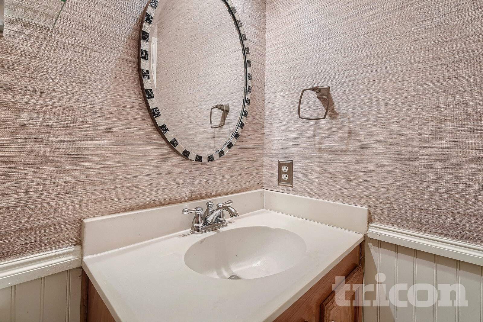 Building Photo - 6801 Greenspring Dr