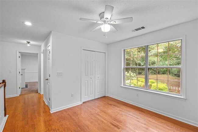 Building Photo - 1163 Rhyne Chase