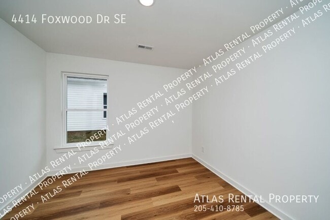 Building Photo - 4414 Foxwood Dr SE