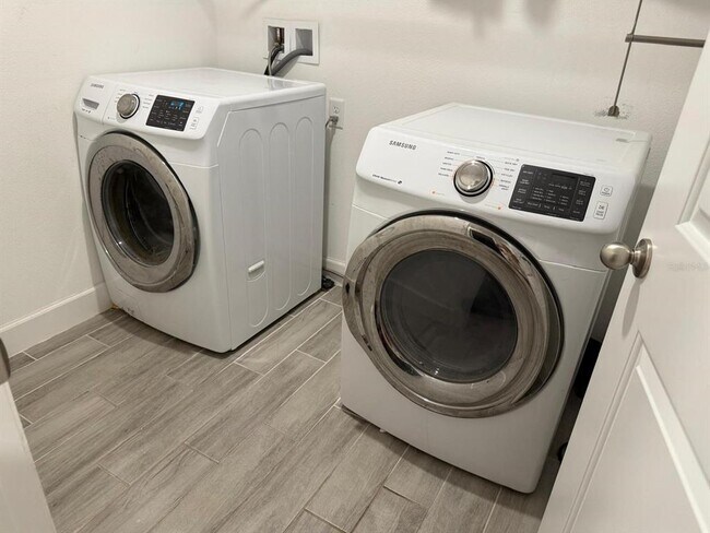 Building Photo - 1148 Anchor Bend Dr