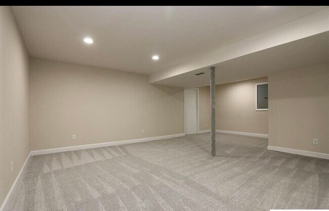 Building Photo - 2329 S 125th Ave