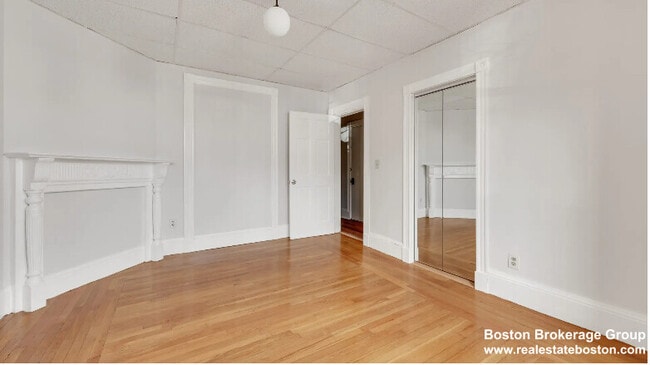 Building Photo - 823 Dorchester Ave