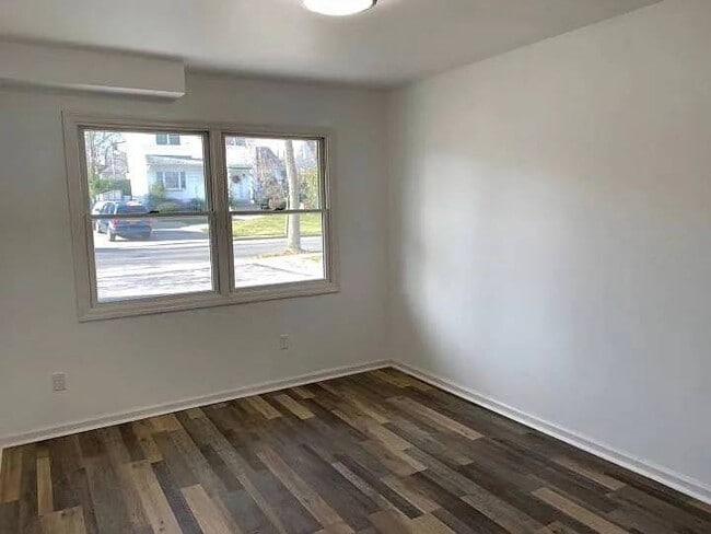 Building Photo - 217 Armstrong Ave