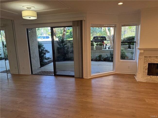 Building Photo - 950 Cagney Ln