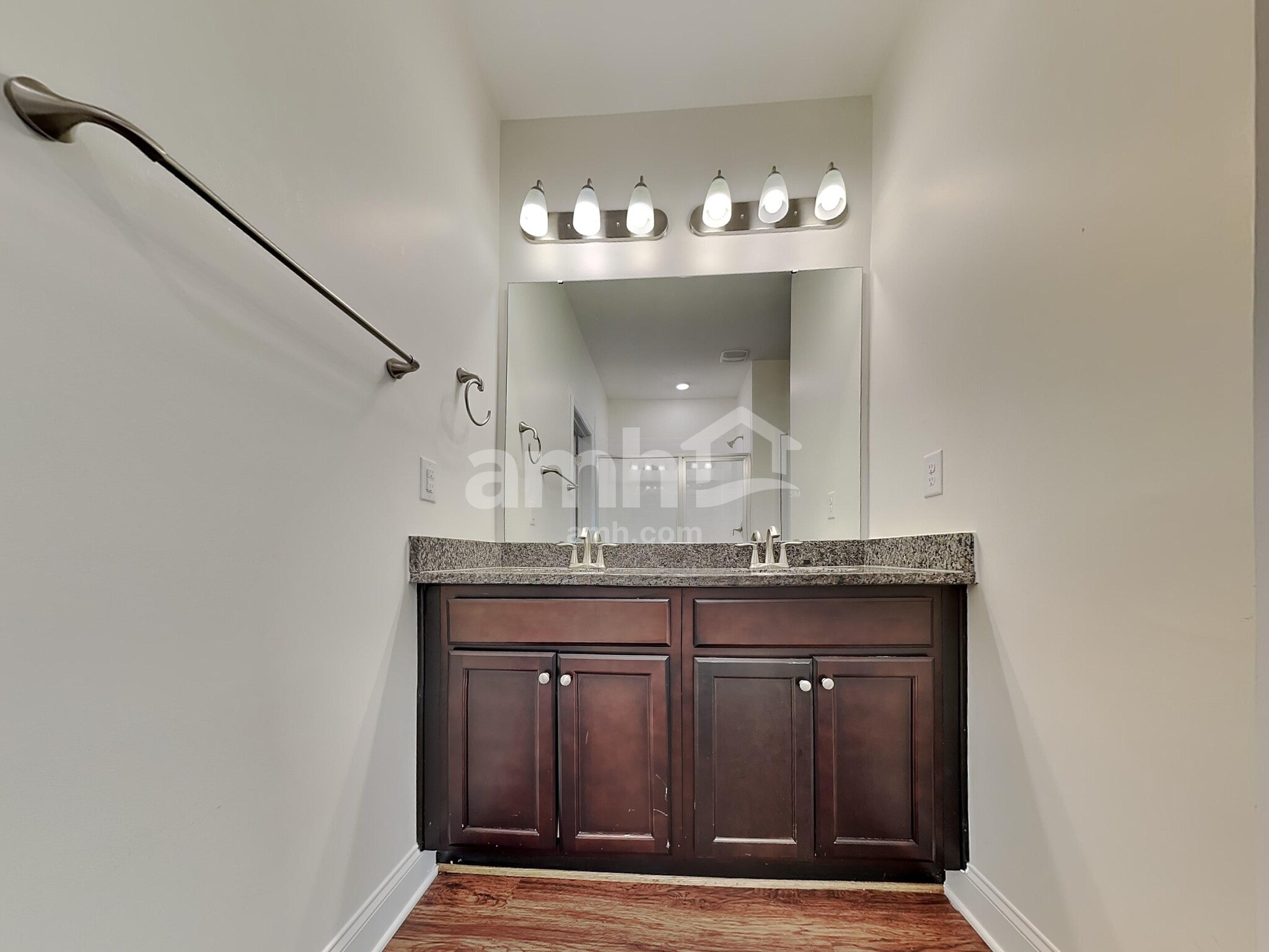 Building Photo - 427 Catawba St