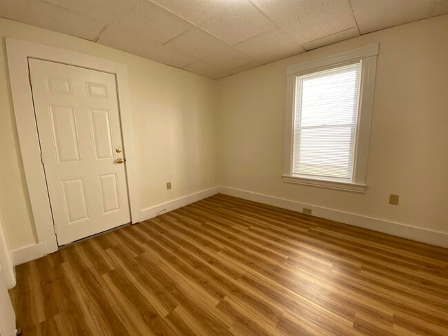 Building Photo - 93 Second St