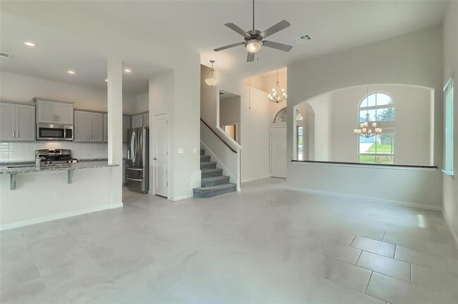 Building Photo - 5204 Bonneville Bend
