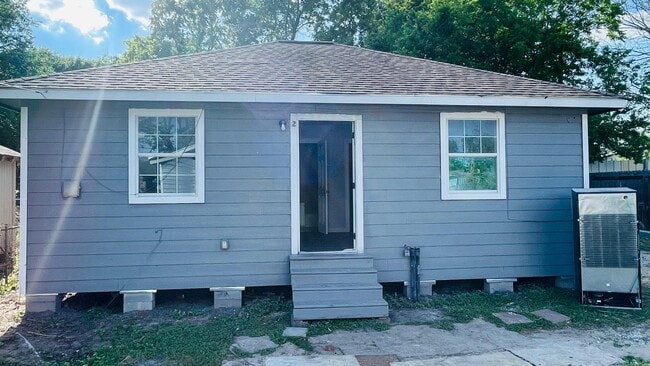 Building Photo - 6321 Ezzard Charles Ln