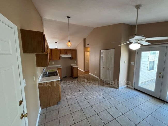 Building Photo - 954 Hathaway Dr