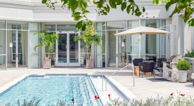 Building Photo - 4300 Sharon Rd