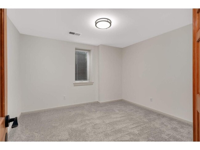 Building Photo - 14682 Dominica Ct