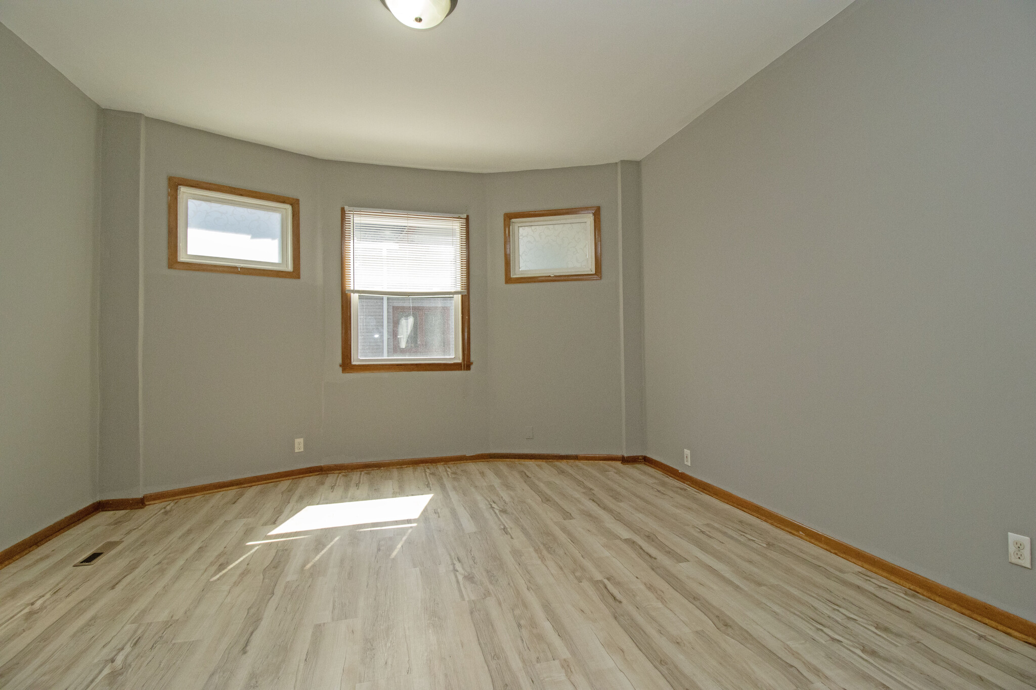 Building Photo - 1747 Marshall Ave
