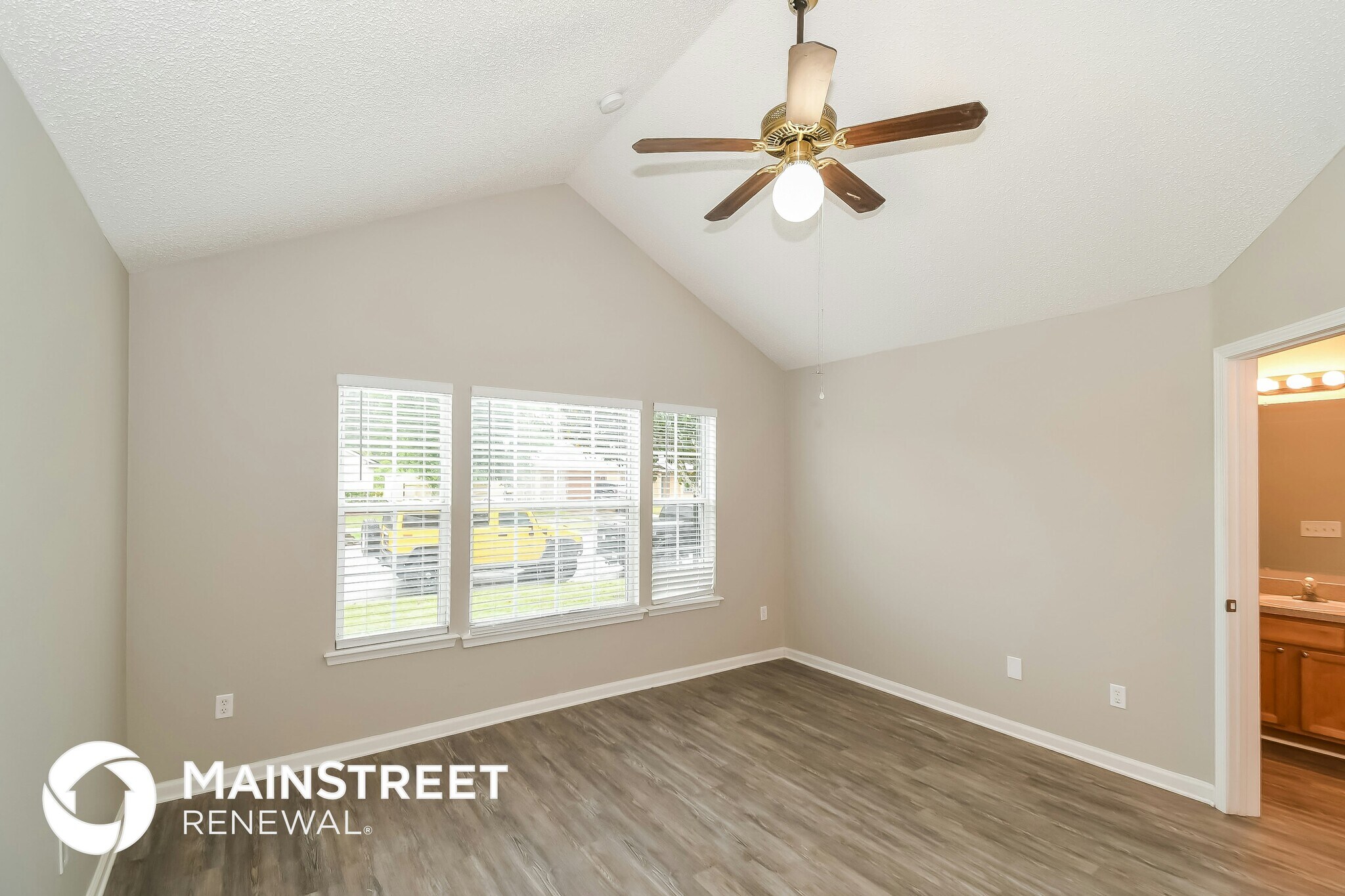 Building Photo - 11191 Lauren Oak Ln