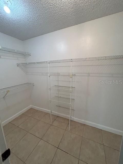 Building Photo - 718 Holbrook Cir