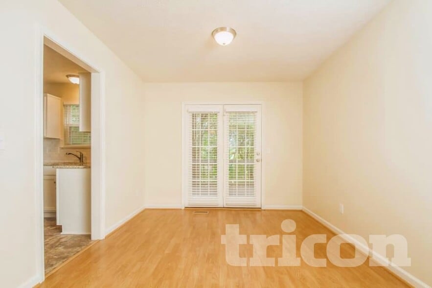 Building Photo - 3212 W Yorkshire Ct