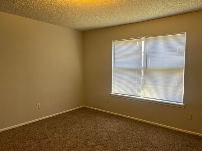 Building Photo - 6509 21st St