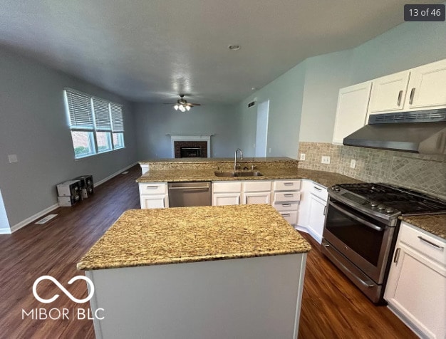 Building Photo - 12423 Windbush Way