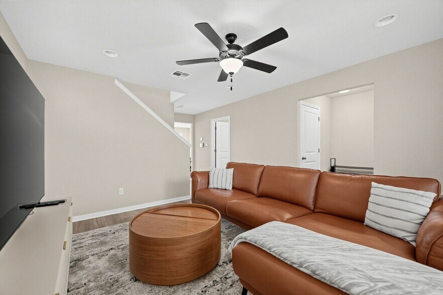Building Photo - 360 Witchhazel Way