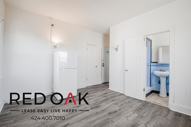 Building Photo - 302 Alexandria Ave