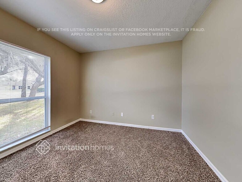 Building Photo - 3133 Blaine Cir