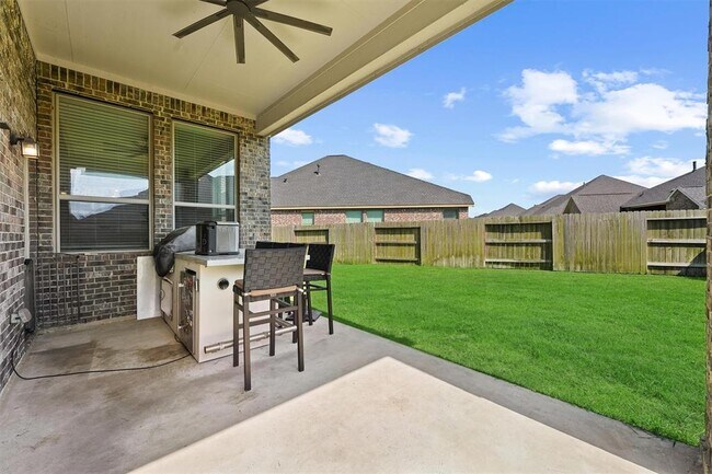 Building Photo - 17040 Shy Leaf Ct